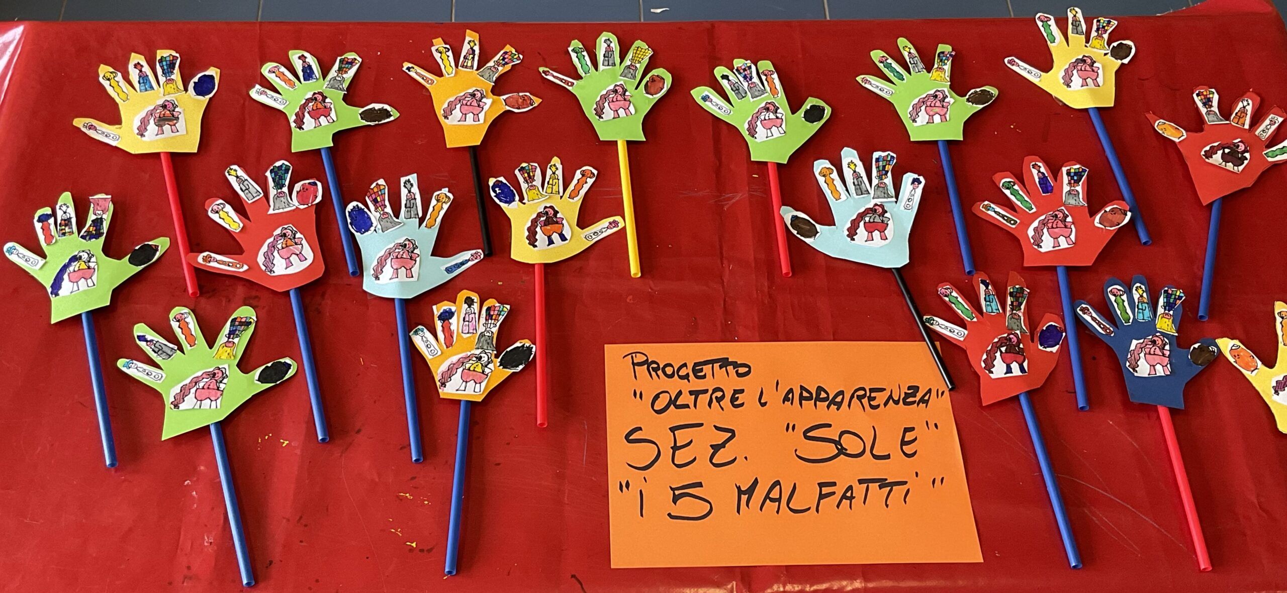 Scuola dell'infanzia "Aquilone" - Progetto Oltre l'apparenza 2021/2022 Scuola dell'infanzia "Aquilone" - Progetto Oltre l'apparenza 2021/2022