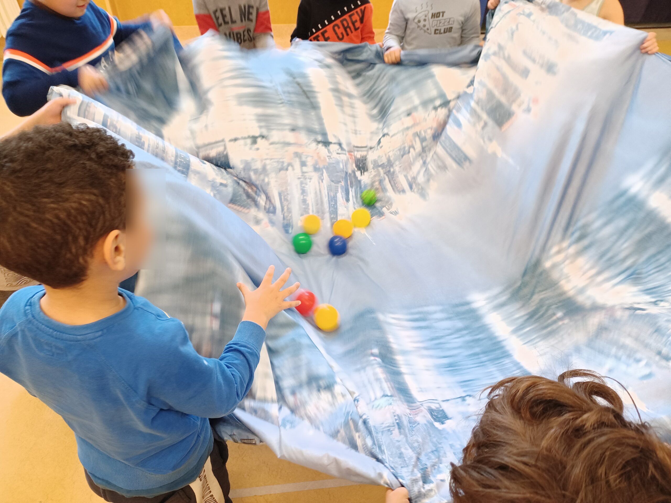 Scuola dell'infanzia "Girasole" - Progetto Oltre l'apparenza 2021/2022