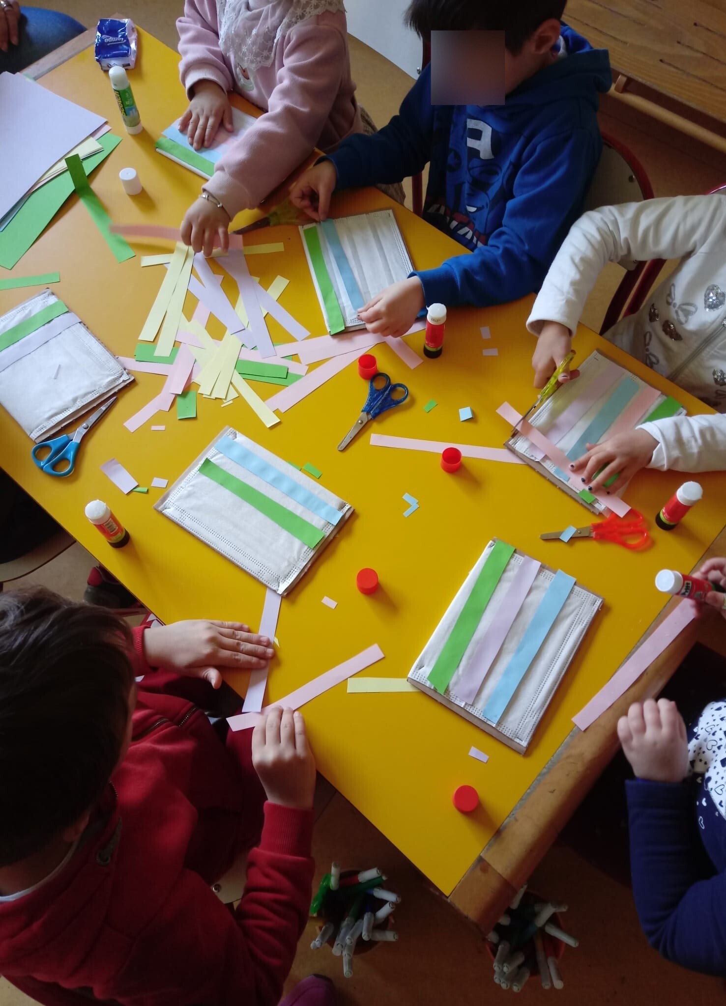 Scuola dell'infanzia "Girasole" - Progetto Oltre l'apparenza 2021/2022