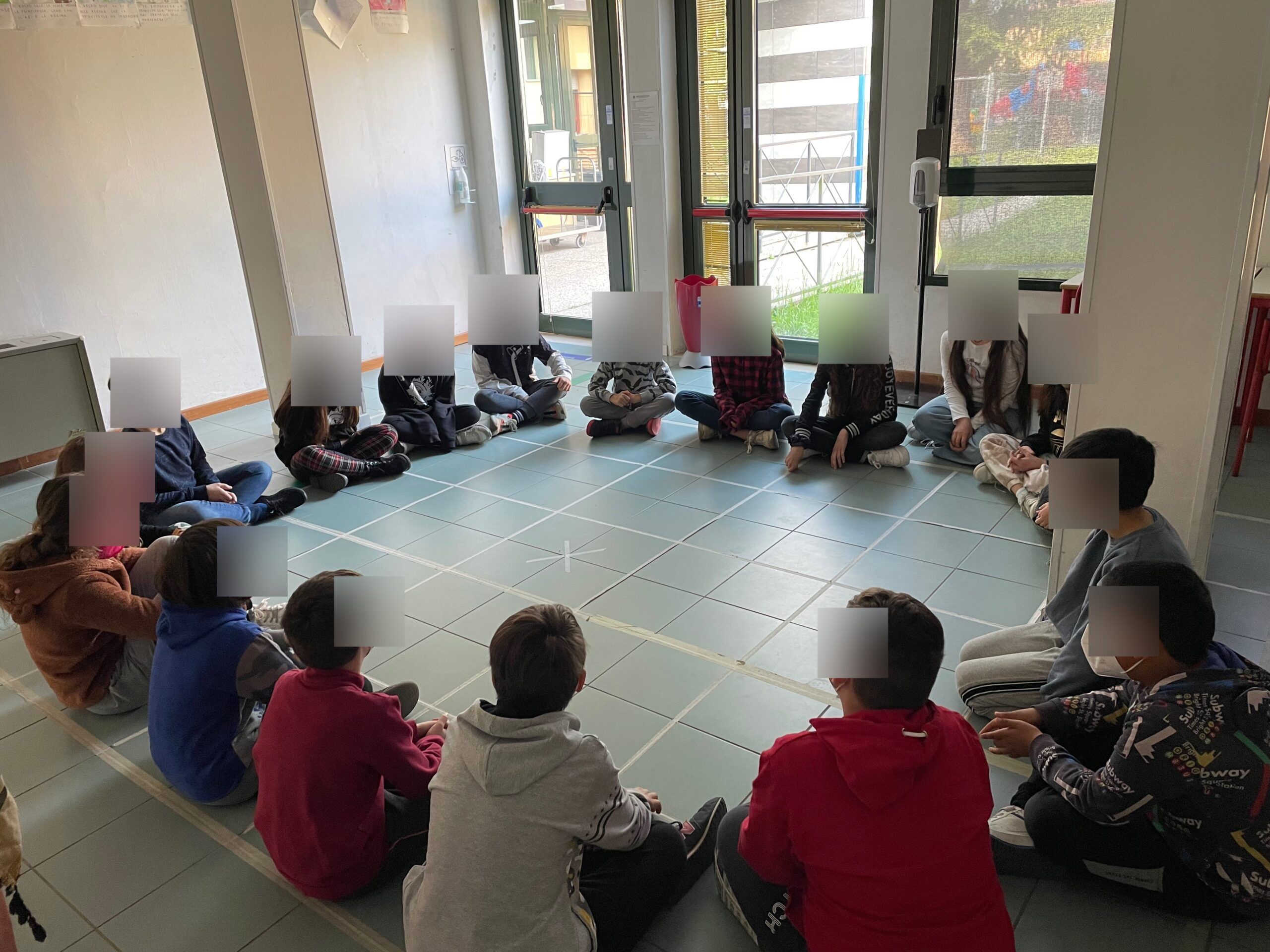 Scuola primaria "Boschetti Alberti" - Progetto Oltre l'apparenza 2021/2022