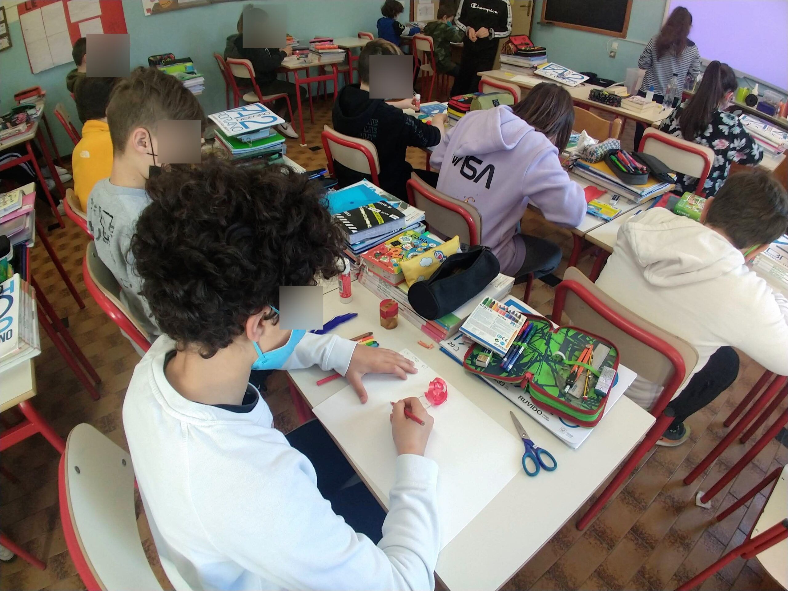 Scuola primaria "Boschetti Alberti" - Progetto Oltre l'apparenza 2021/2022