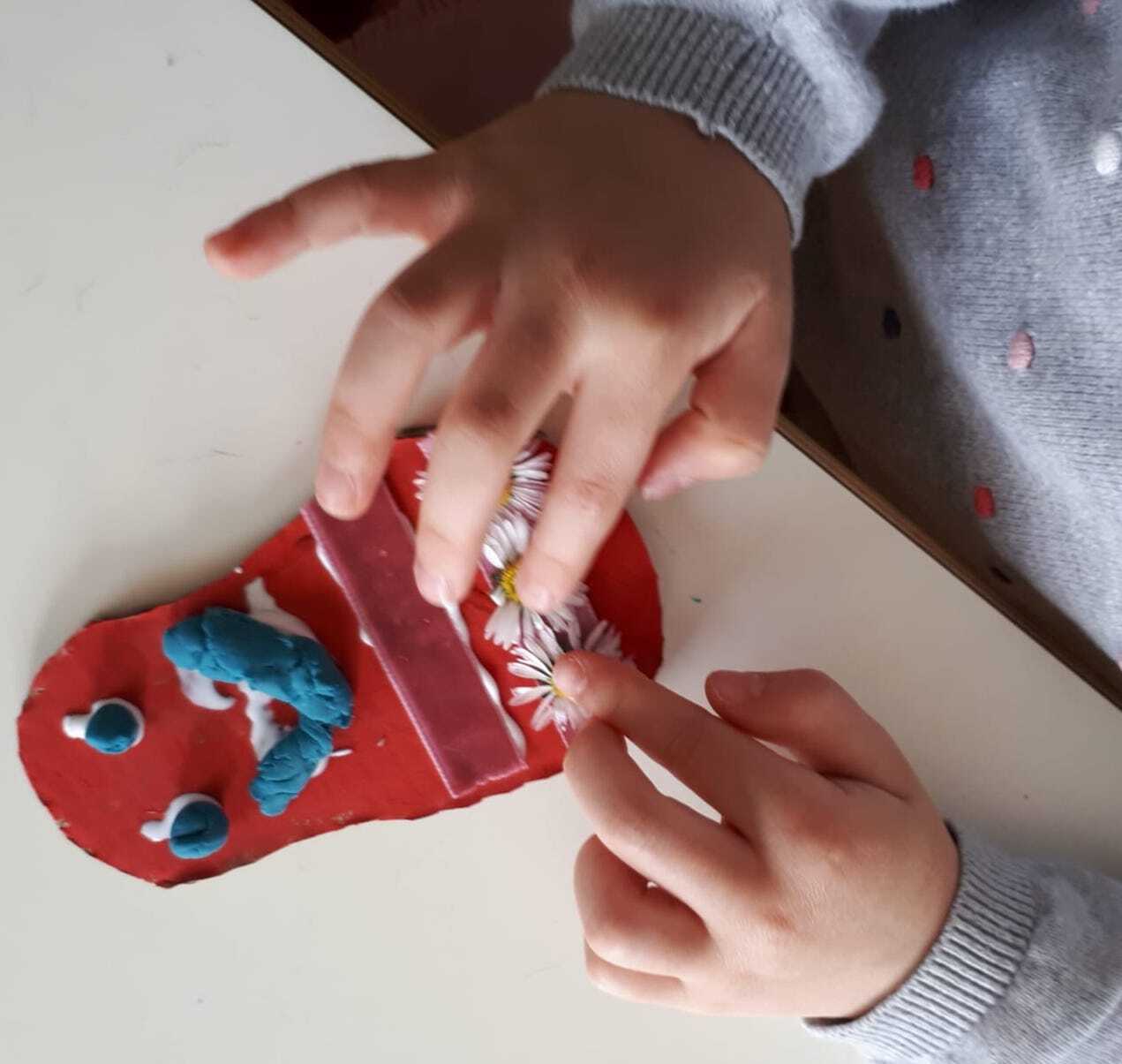 Scuola dell'infanzia "Girasole" - Progetto Oltre l'apparenza 2021/2022